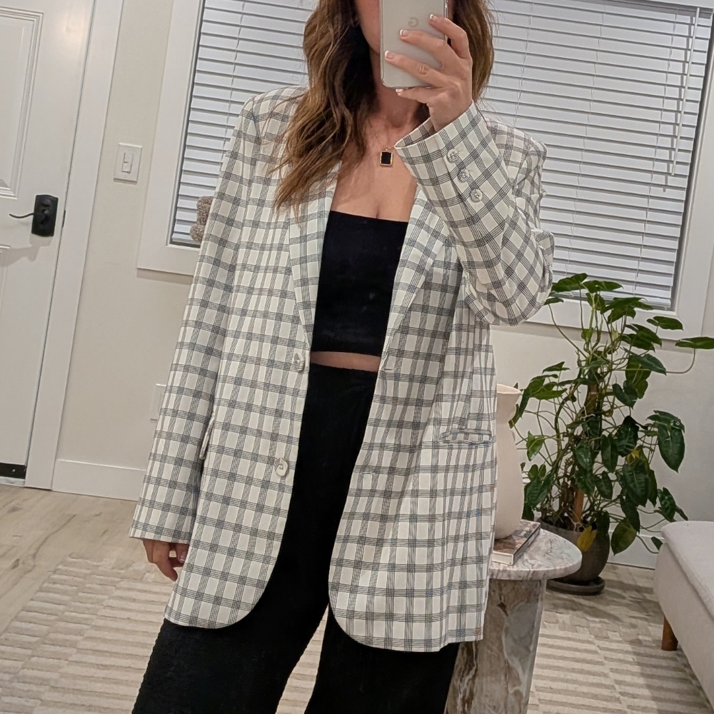 Danielle Bernstein Ivory and Black Plaid Blazer